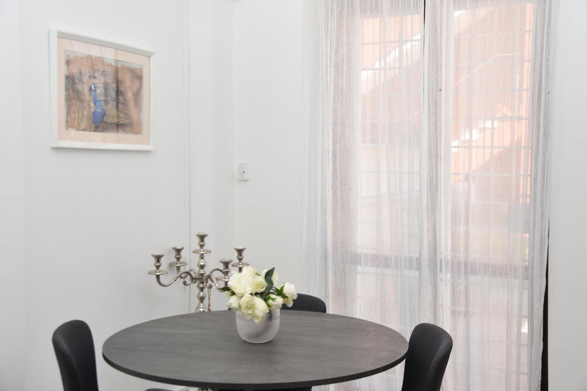 Diasof Apartments ローマ エクステリア 写真